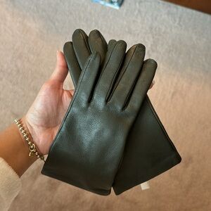 Babaton Leather Gloves